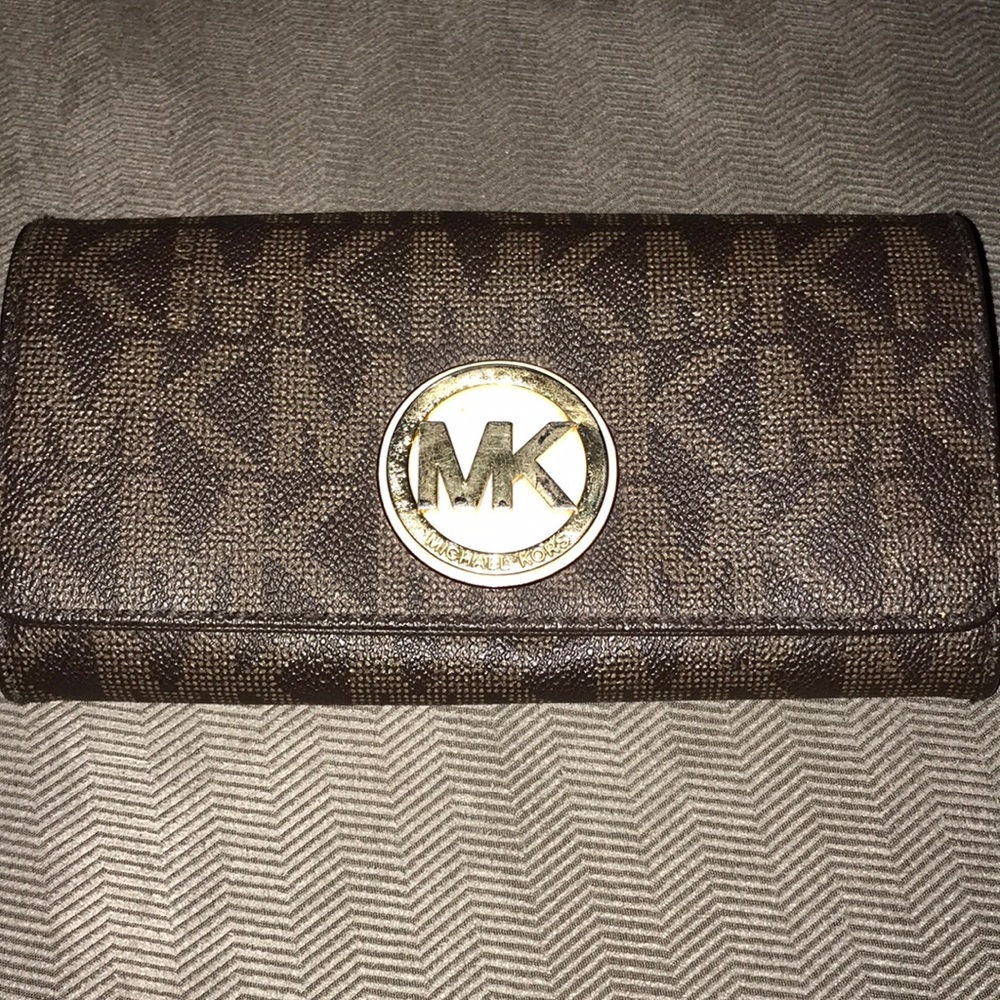 Michael Kors wallet